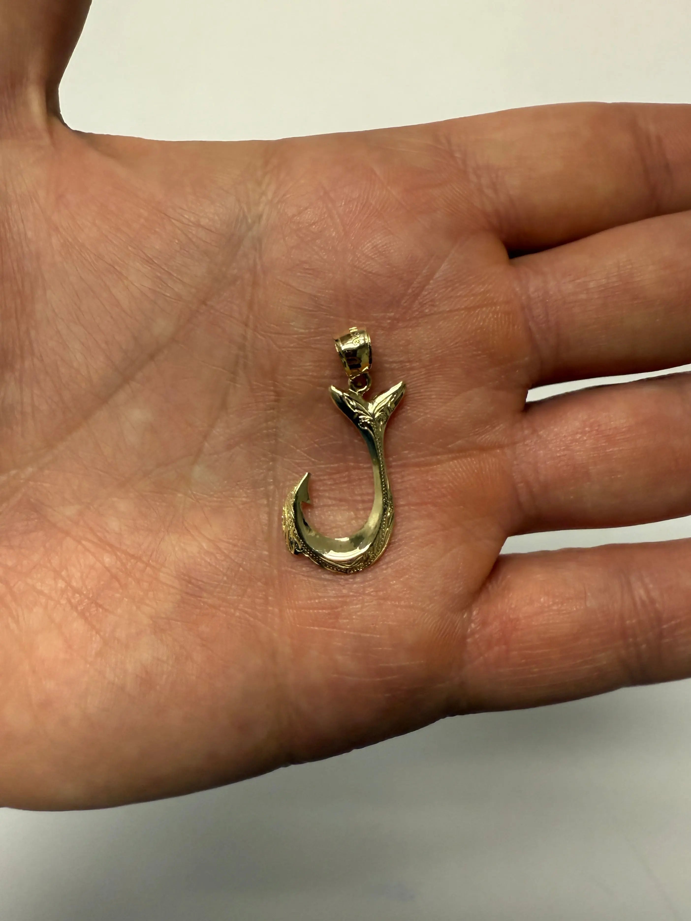 14K Solid Gold Fish Hook Pendant 560 – vandpjewelry 14K Solid Gold Fish Hook Pendant 560 – vandpjewelry